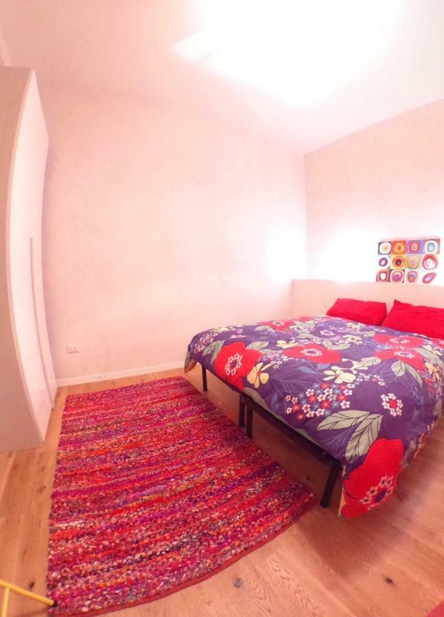 Casa "G&G Pignasecca" Lägenhet Neapel Exteriör bild