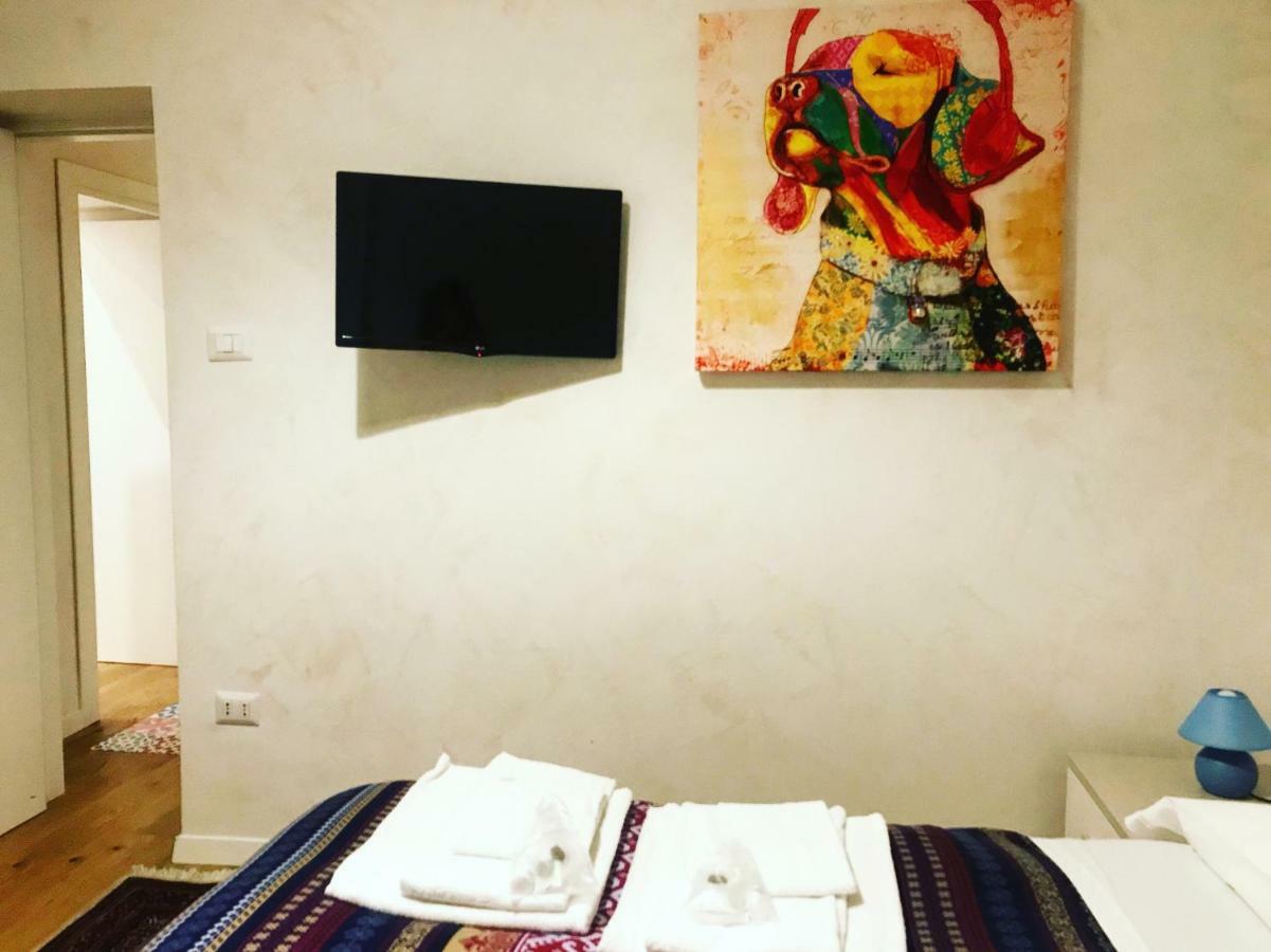 Casa "G&G Pignasecca" Lägenhet Neapel Exteriör bild